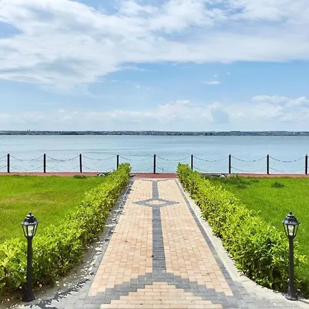 Butoaie アパート ママイア